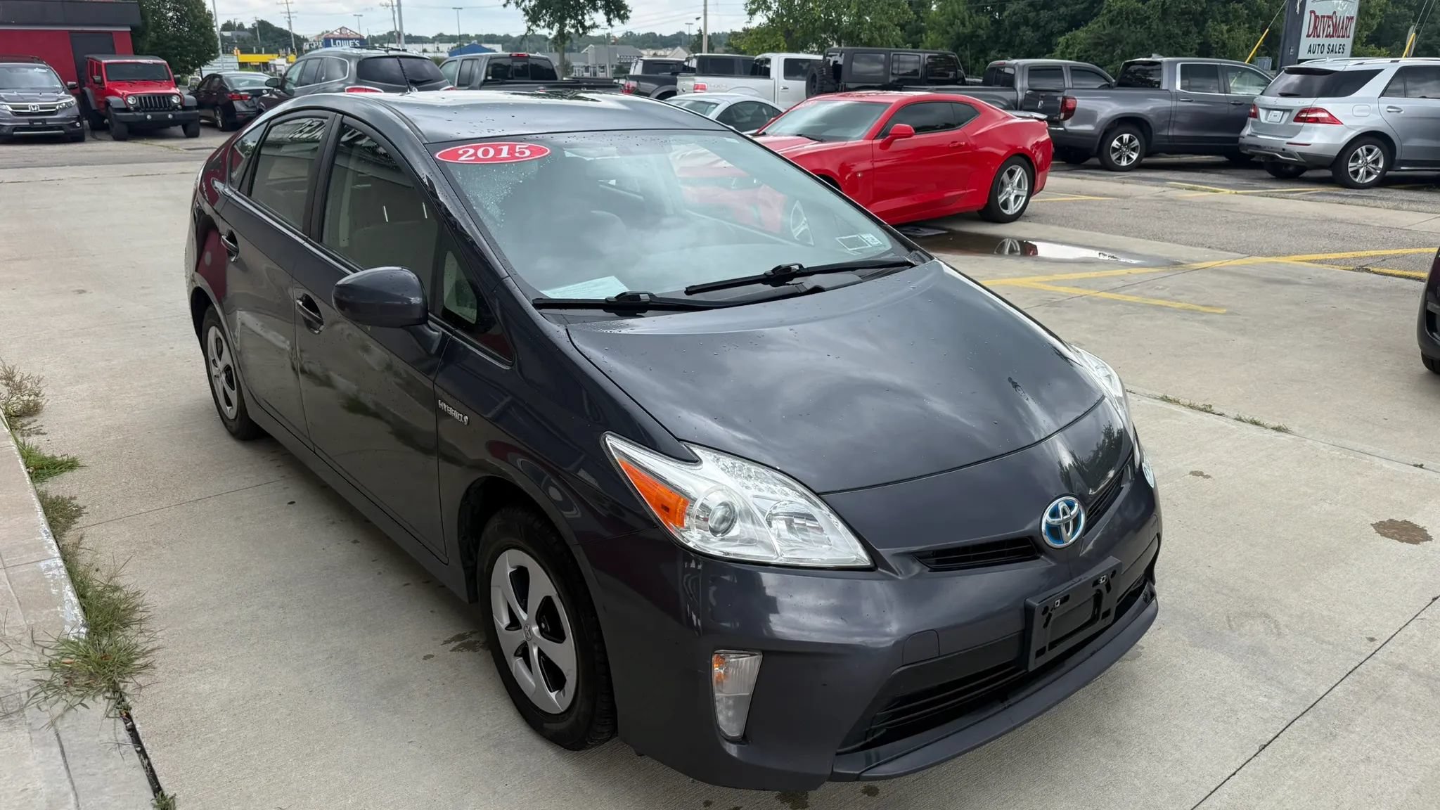 Used 2015 Toyota Prius Three FWD image 2