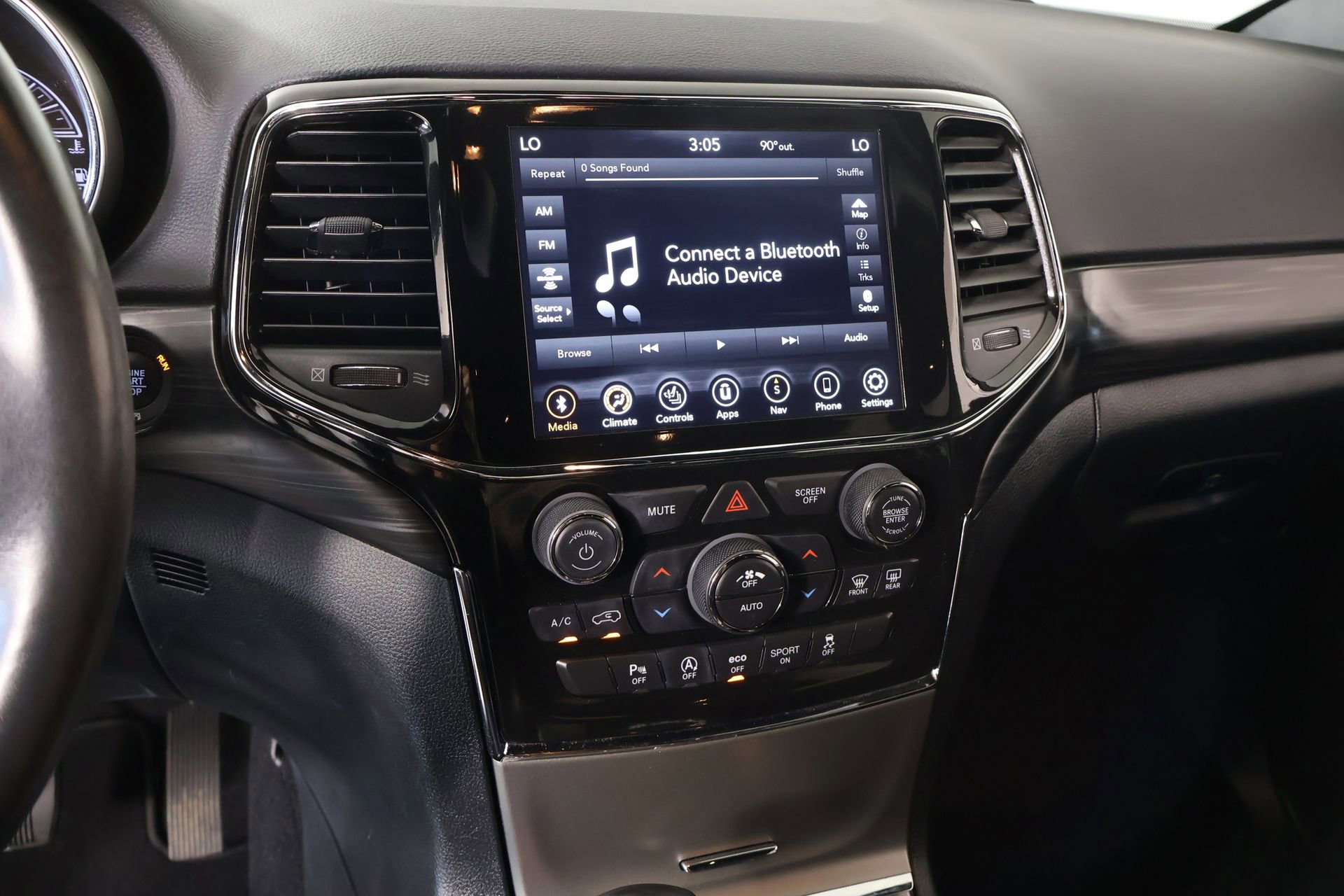 Used 2021 Jeep Grand Cherokee Laredo X AWD/4WD image 5