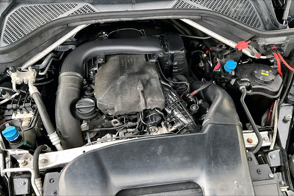 Used 2014 BMW X5 xDrive35d image 31