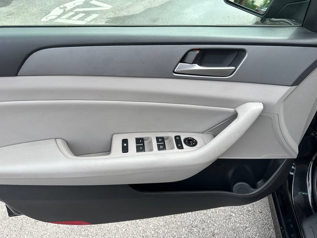 Used 2019 Hyundai Sonata SEL FWD image 12