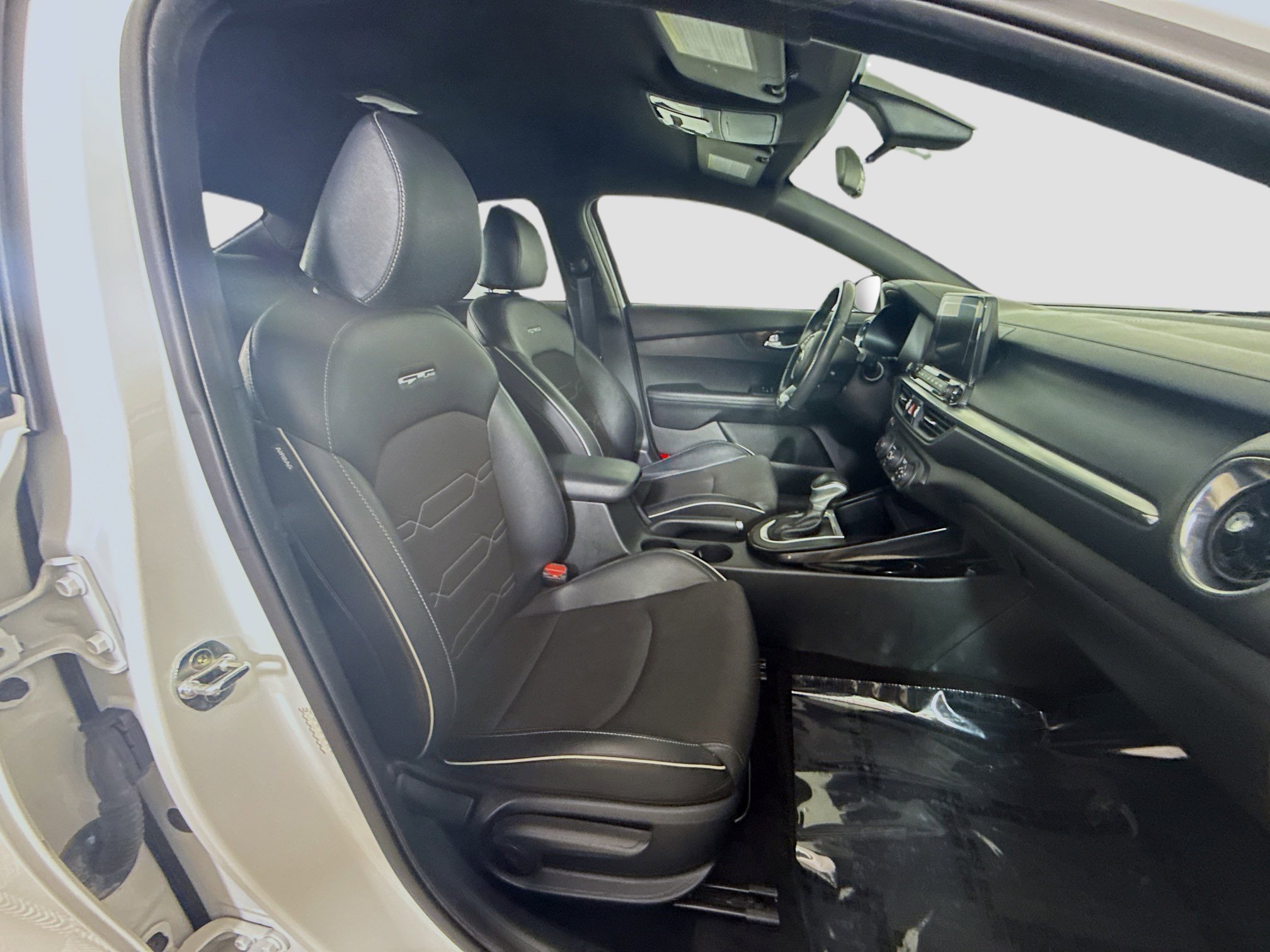 Used 2021 Kia Forte GT-Line image 29