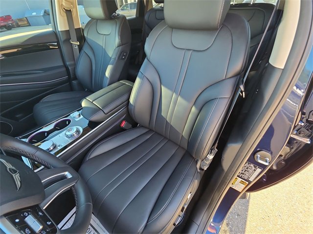 Used 2025 Genesis GV80 2.5T Standard image 11