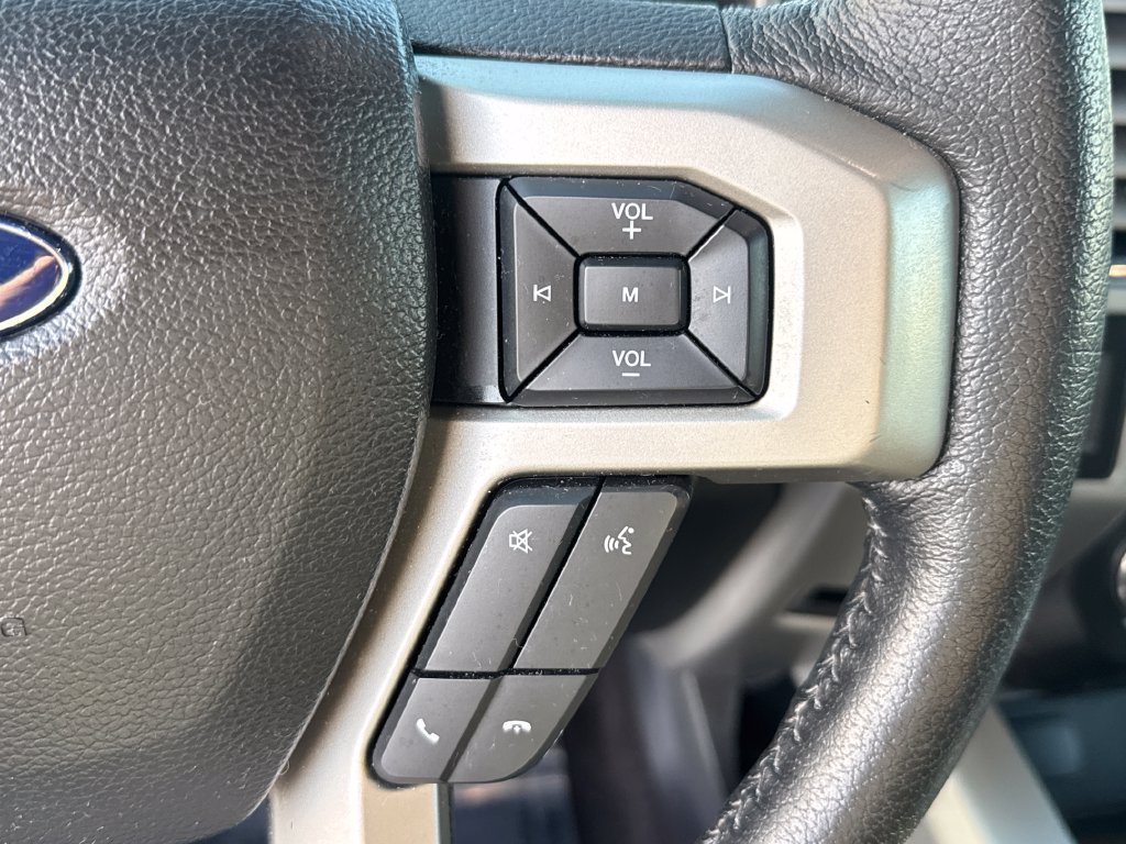 Used 2015 Ford F150 Lariat w/ Equipment Group 502A Luxury RWD image 16