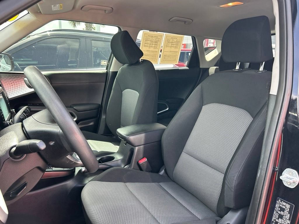 Used 2020 Kia Soul LX FWD image 20