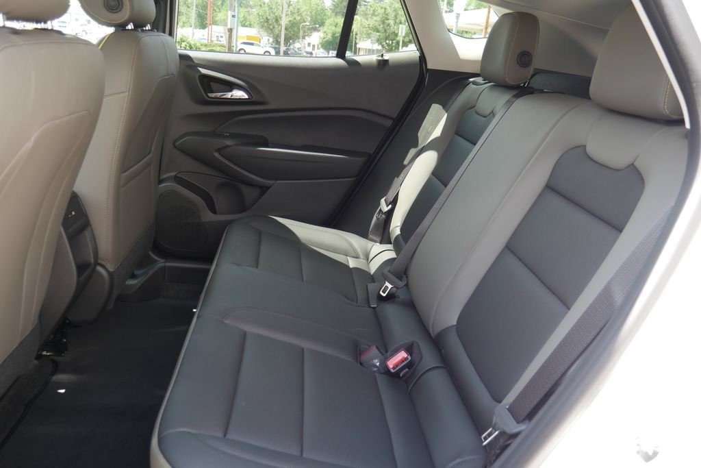 New 2026 Chevrolet Trax ACTIV w/ Driver Confidence Package FWD image 14