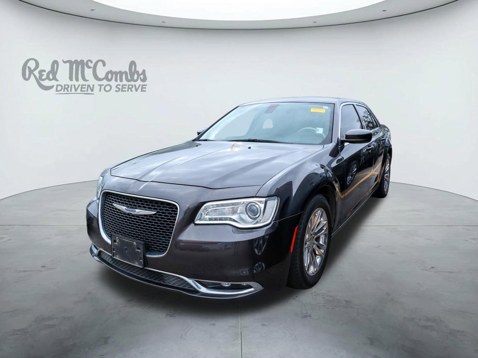 Used 2021 Chrysler 300 Touring w/ Driver Convenience Group image 1