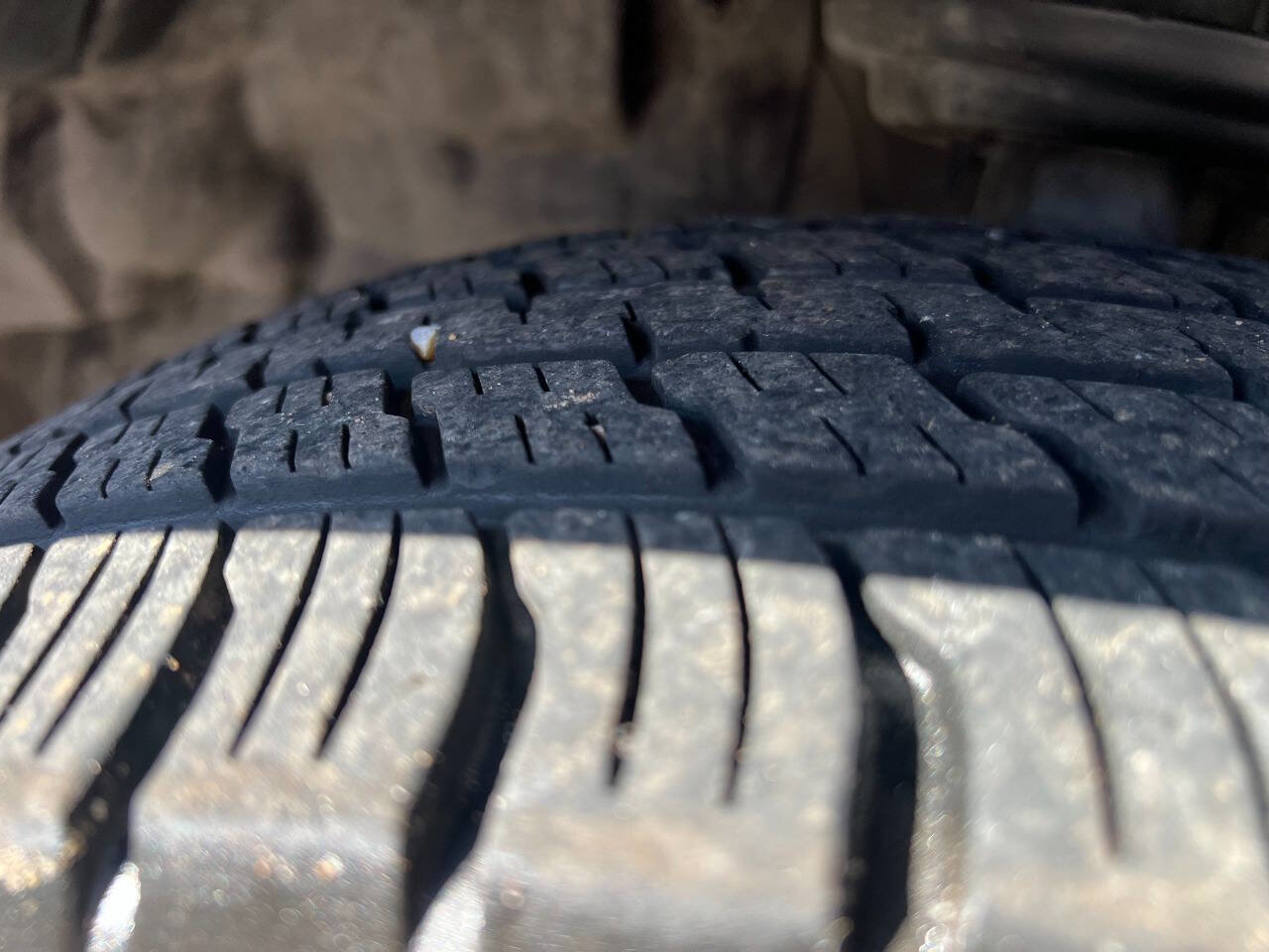 Used 2023 Jeep Renegade Latitude w/ Sun/Sound Group image 19