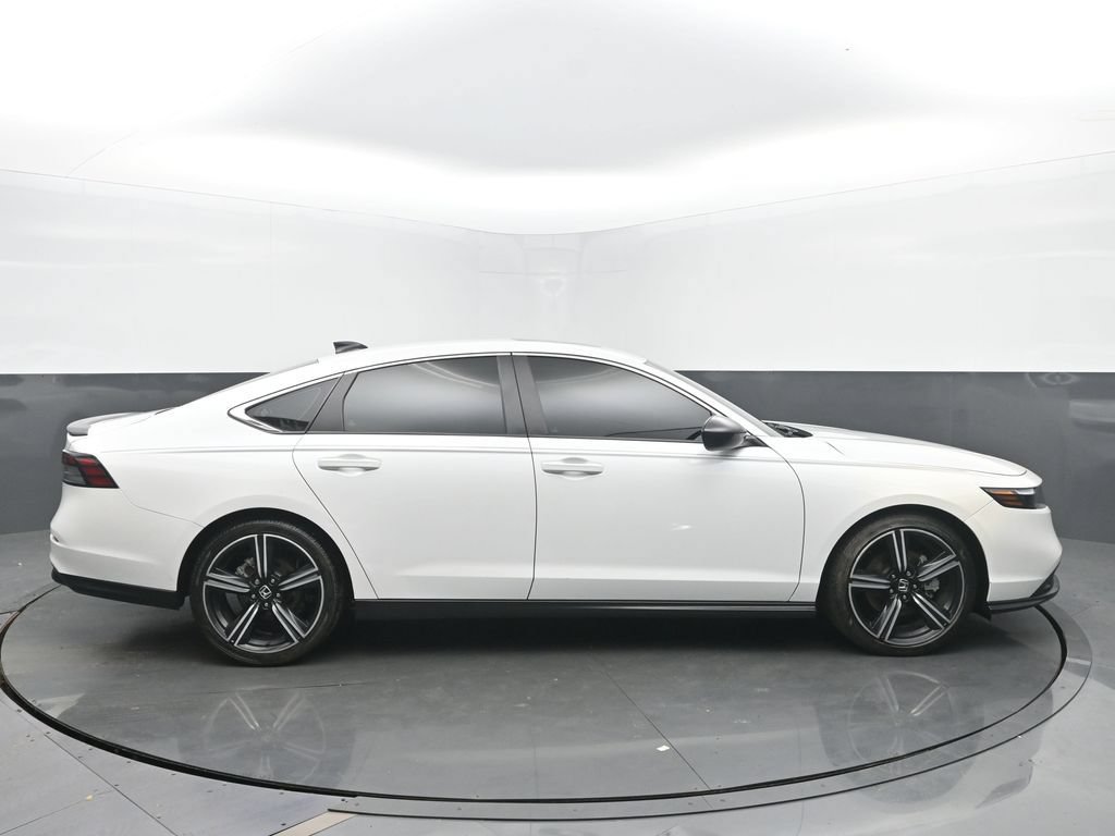 Used 2023 Honda Accord Sport image 6