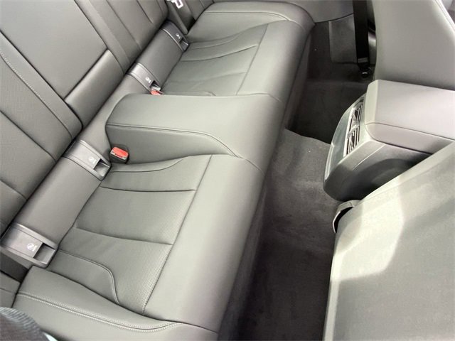 New 2025 BMW M440i Coupe w/ Shadowloine Package image 14