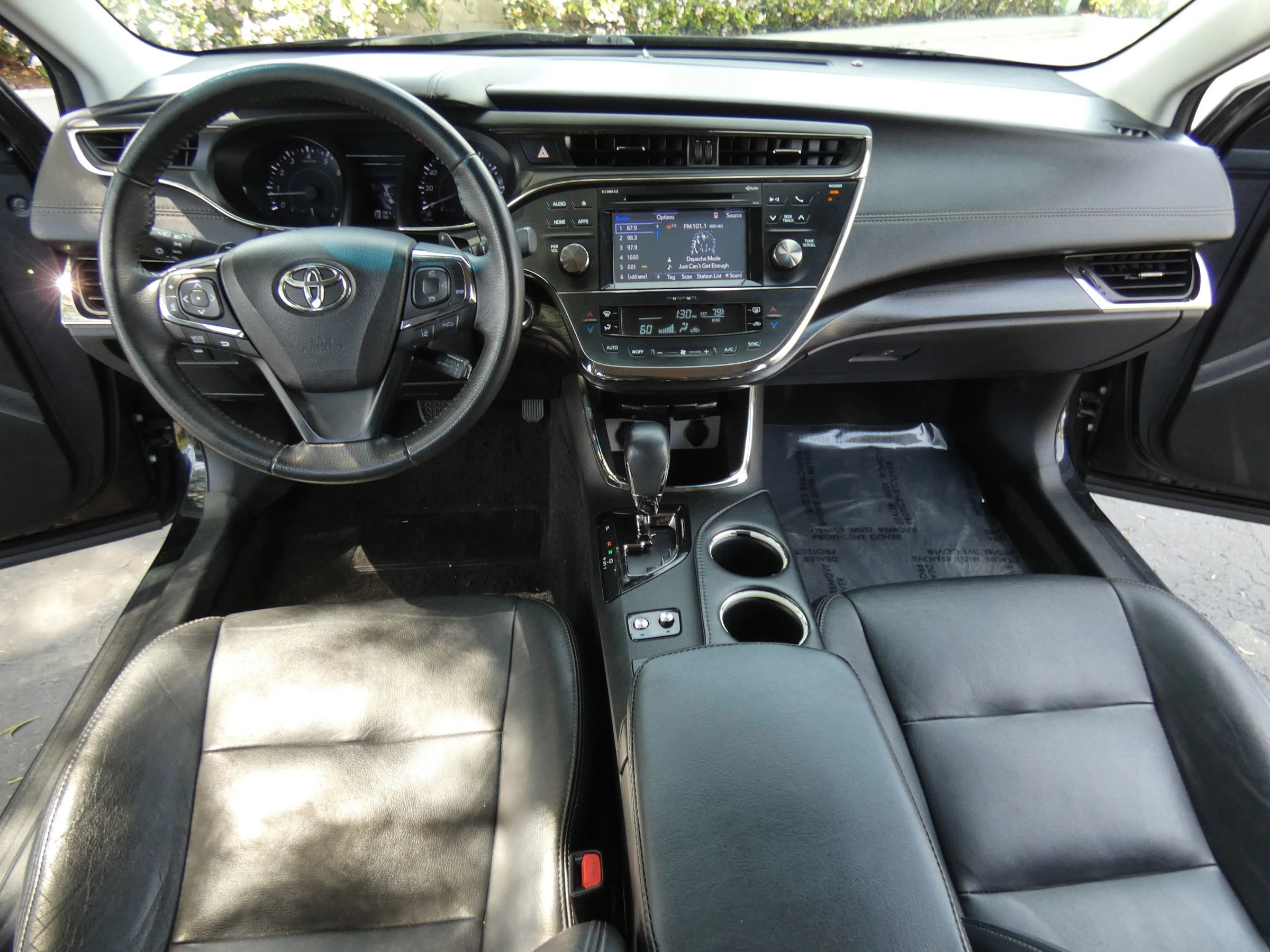 Used 2018 Toyota Avalon XLE image 24