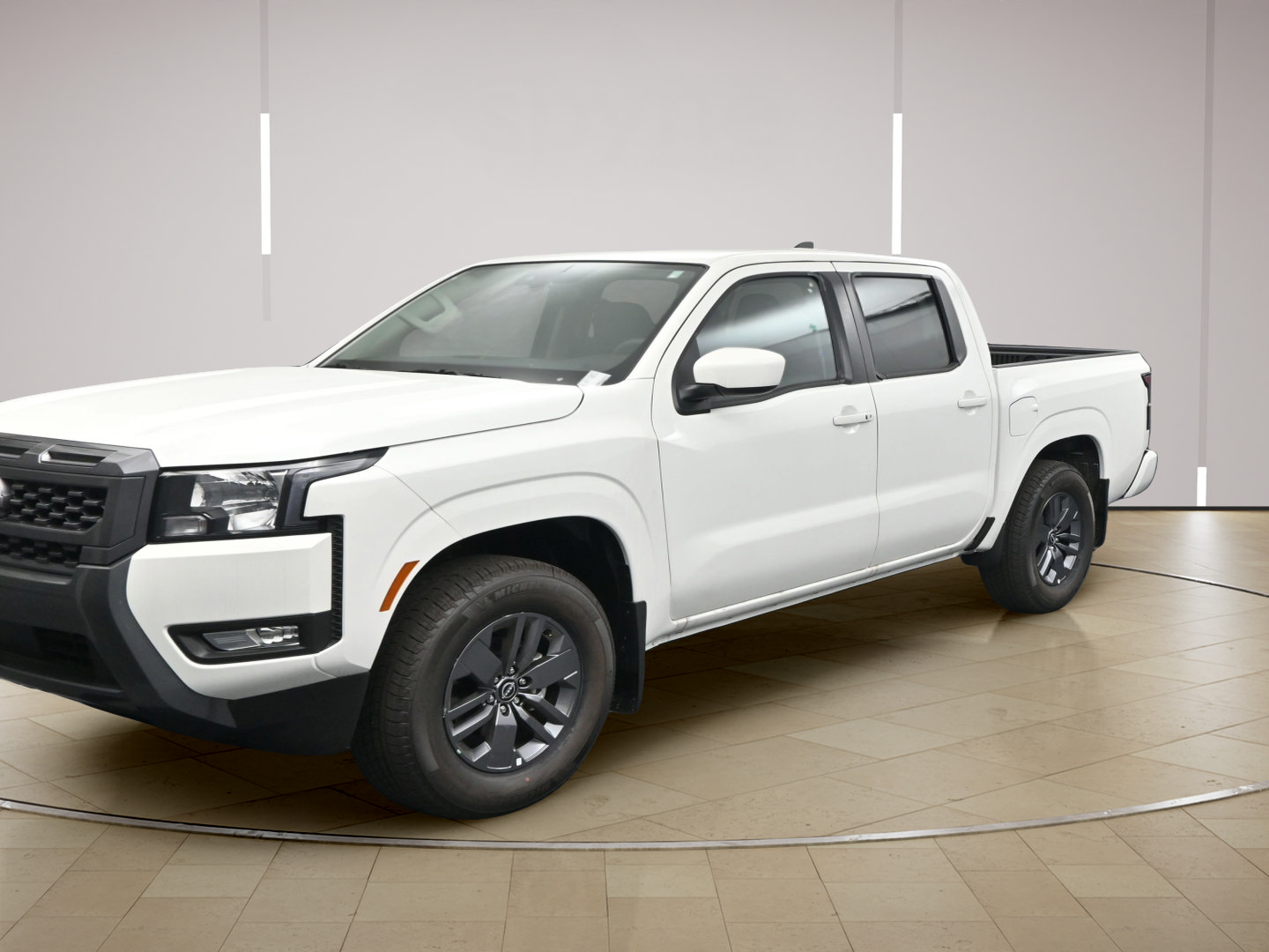 Certified 2025 Nissan Frontier SV w/ SV Convenience Package RWD image 3