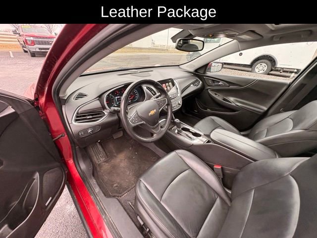 Used 2018 Chevrolet Malibu LT w/ Leather Package image 13