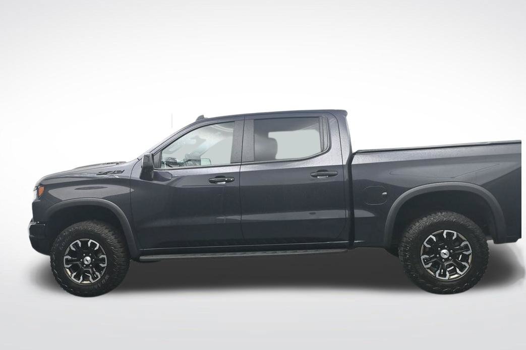 Used 2024 Chevrolet Silverado 1500 ZR2 w/ Technology Package AWD/4WD image 10