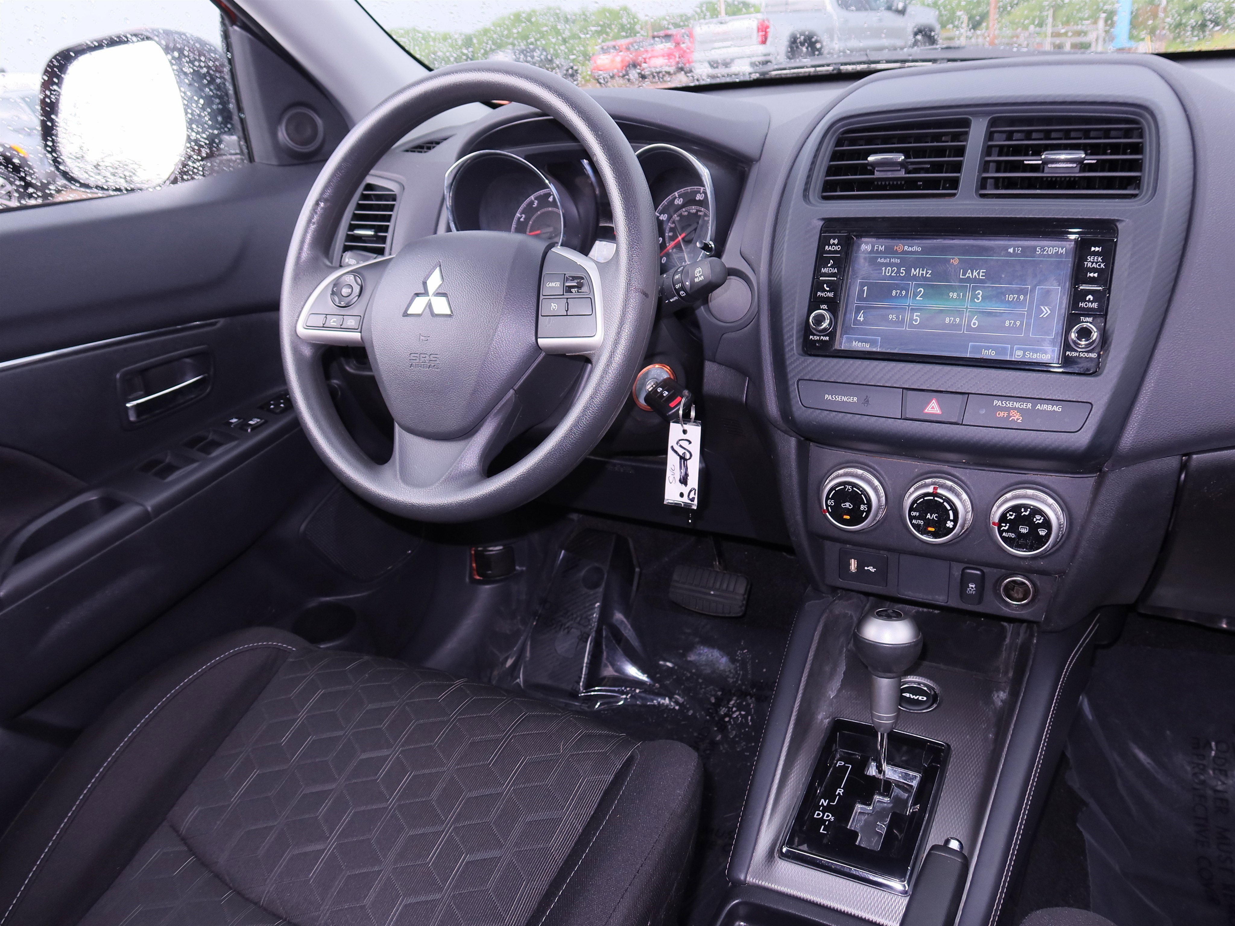 Used 2024 Mitsubishi Outlander Sport ES AWD/4WD image 17