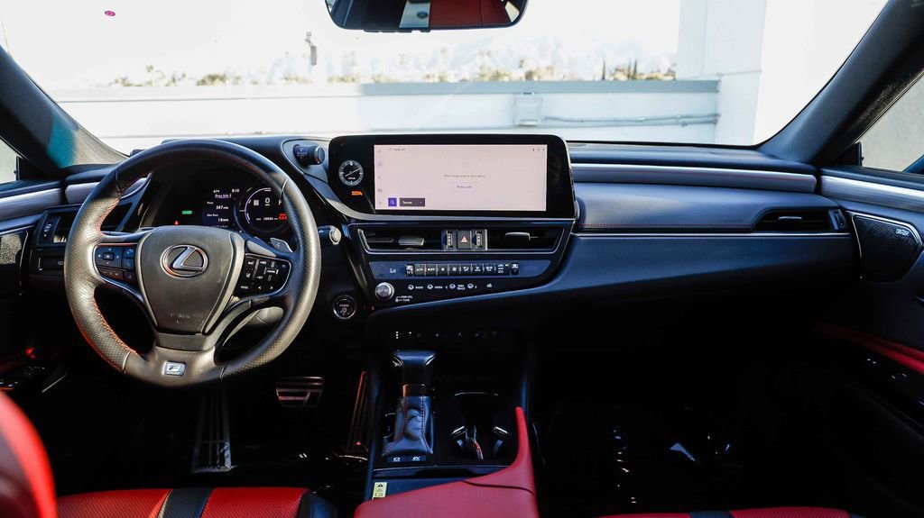 Used 2024 Lexus ES 300h F Sport w/ Accessory Package (Z2) image 15