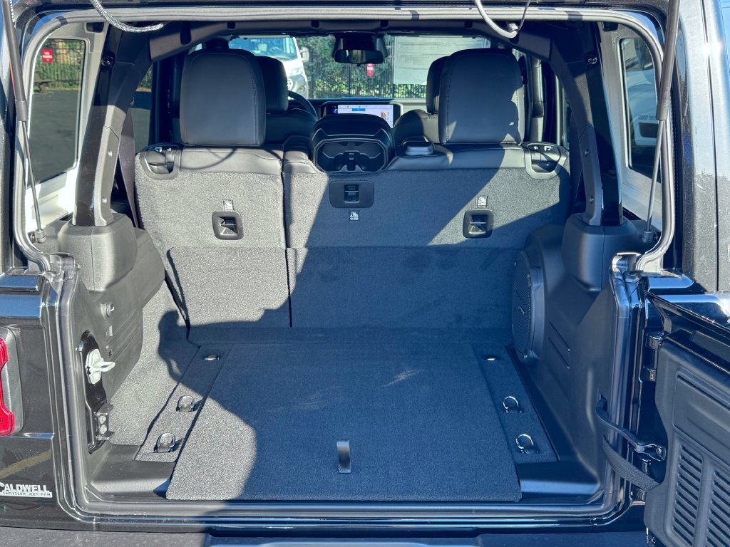 New 2027 Jeep Wrangler Unlimited Sport AWD/4WD image 13
