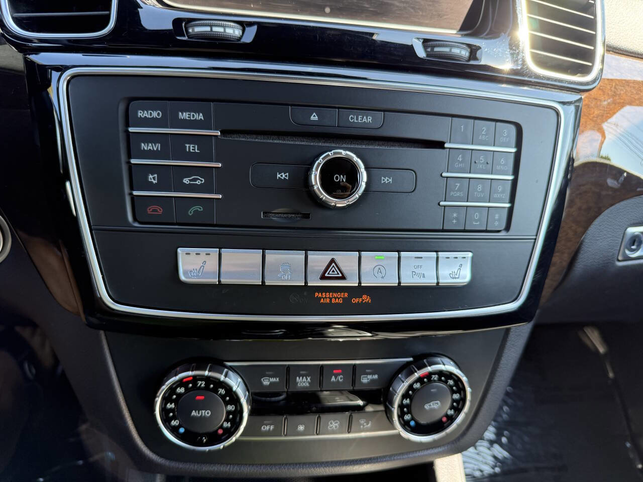 Used 2017 Mercedes-Benz GLS 450 4MATIC image 28