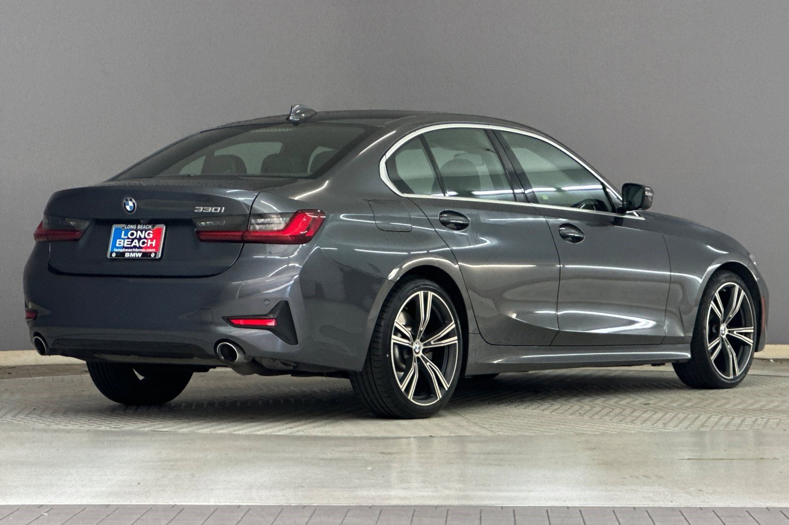 Used 2022 BMW 330i Sedan w/ Driving Assistance Package image 8