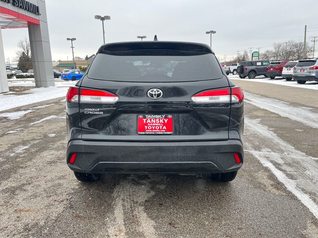 Certified 2024 Toyota Corolla Cross L image 4