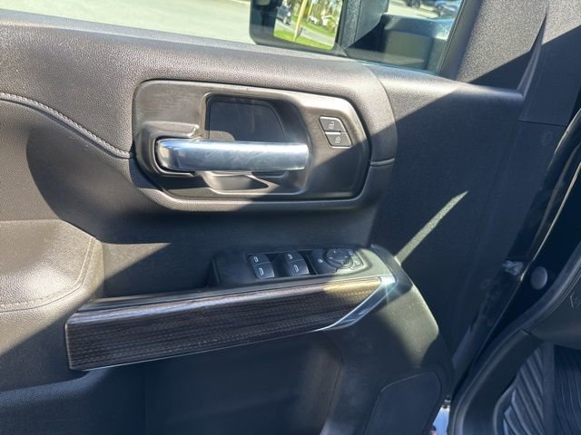 Used 2022 Chevrolet Silverado 2500 LT w/ Convenience Package image 16