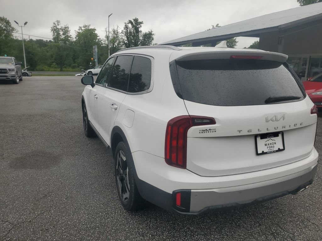 Used 2023 Kia Telluride S w/ S Sunroof Package FWD image 10