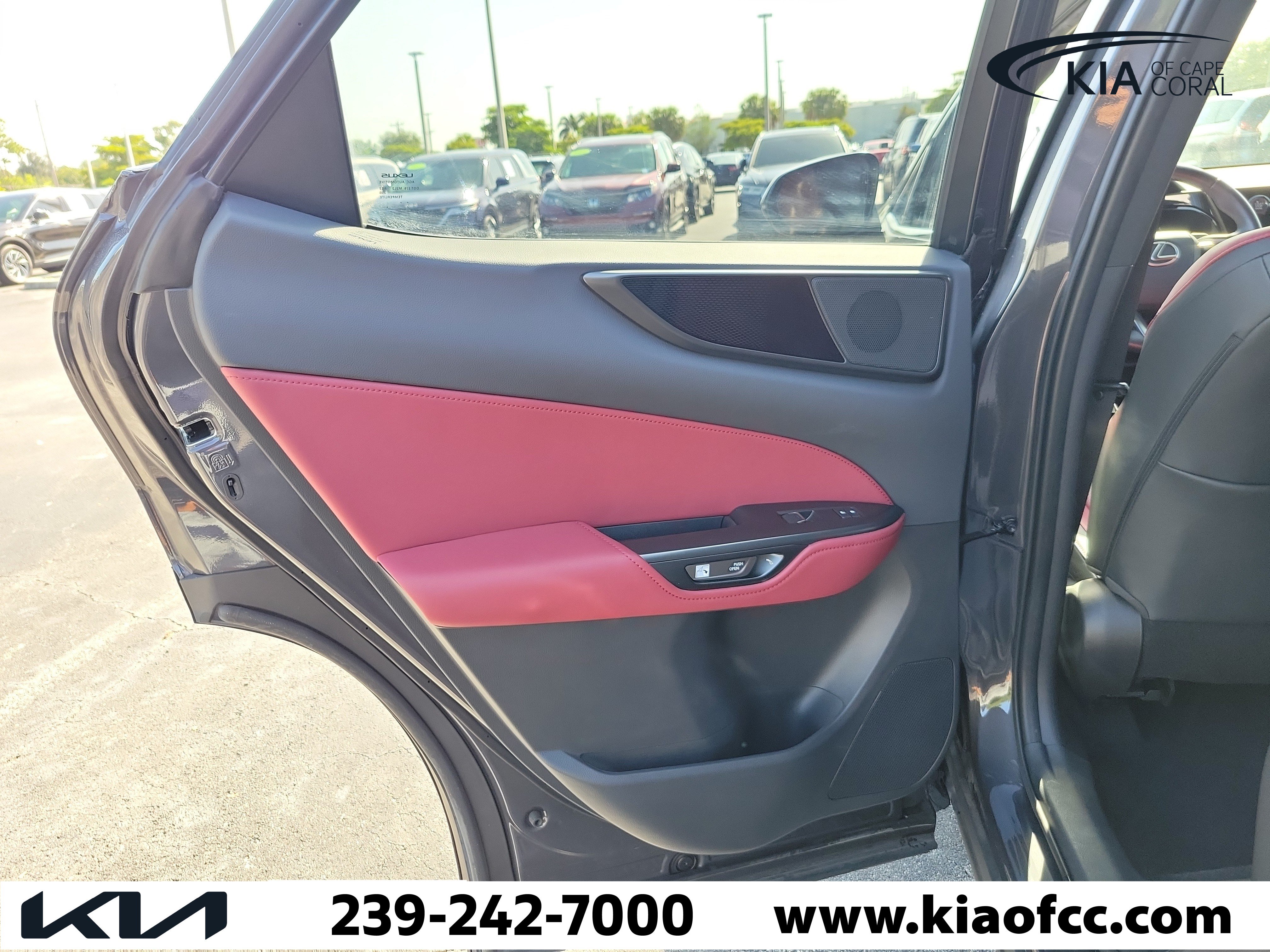 Used 2024 Lexus NX 250 FWD w/ Towing Package (2000 Lbs) image 15