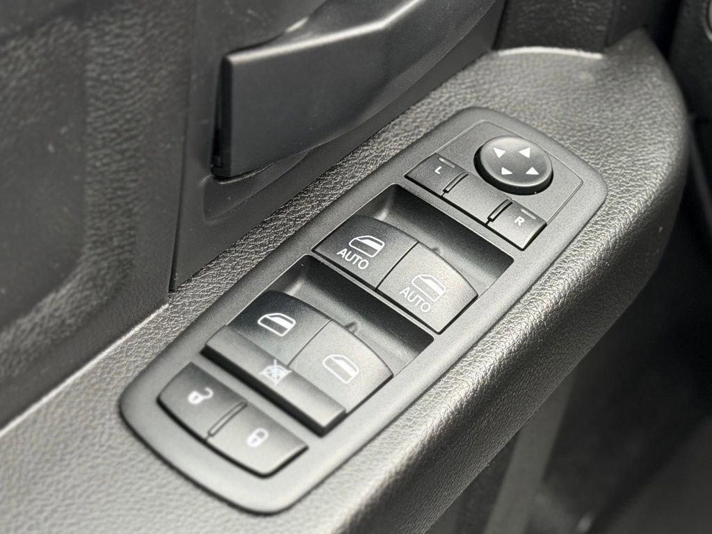 Used 2019 RAM 1500 Express image 22