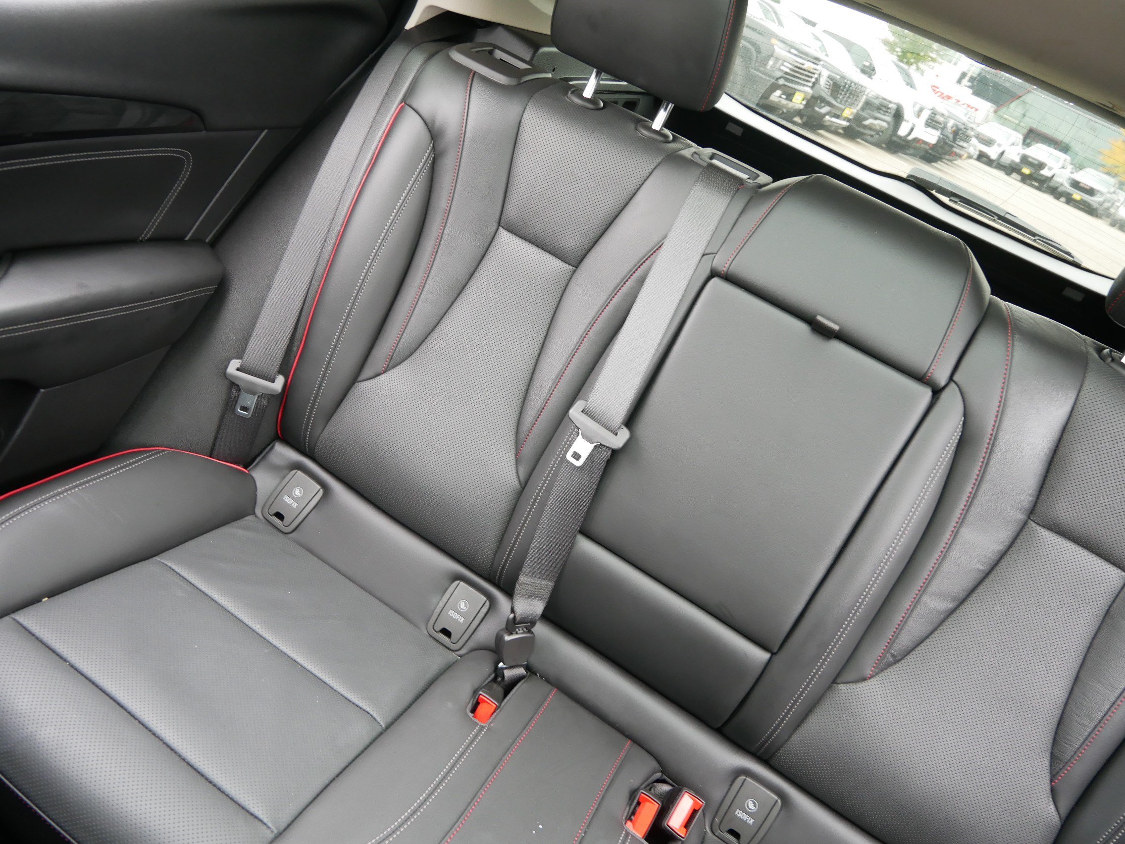 Used 2022 Buick Envision Essence w/ Technology Package II AWD/4WD image 12