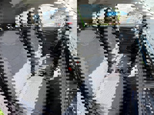 New 2025 Volkswagen Taos SE image 27