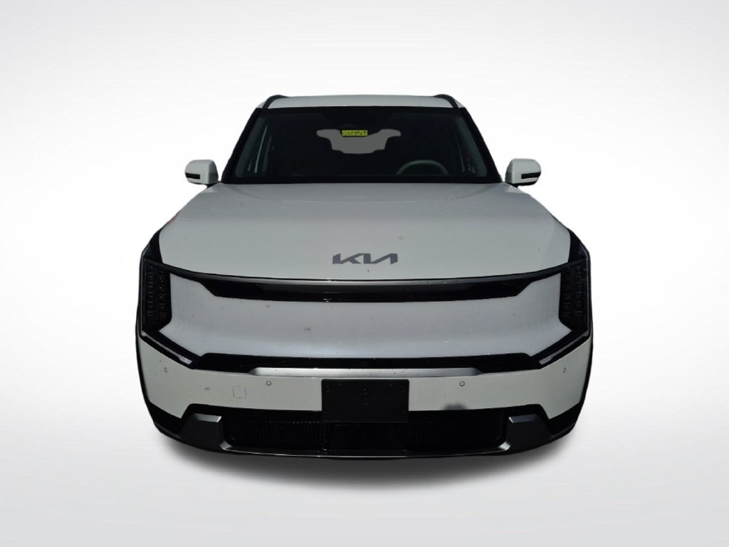 Used 2024 Kia EV9 Land AWD/4WD image 11