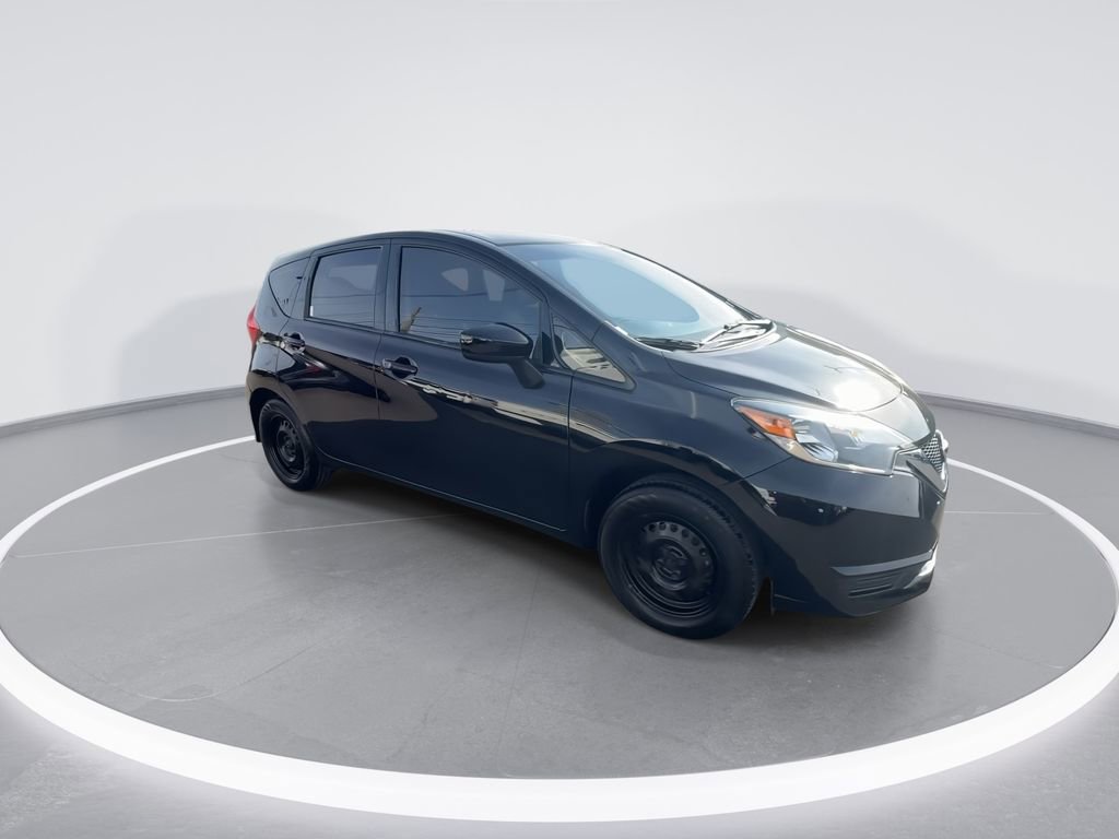 Used 2017 Nissan Versa Note SV image 2