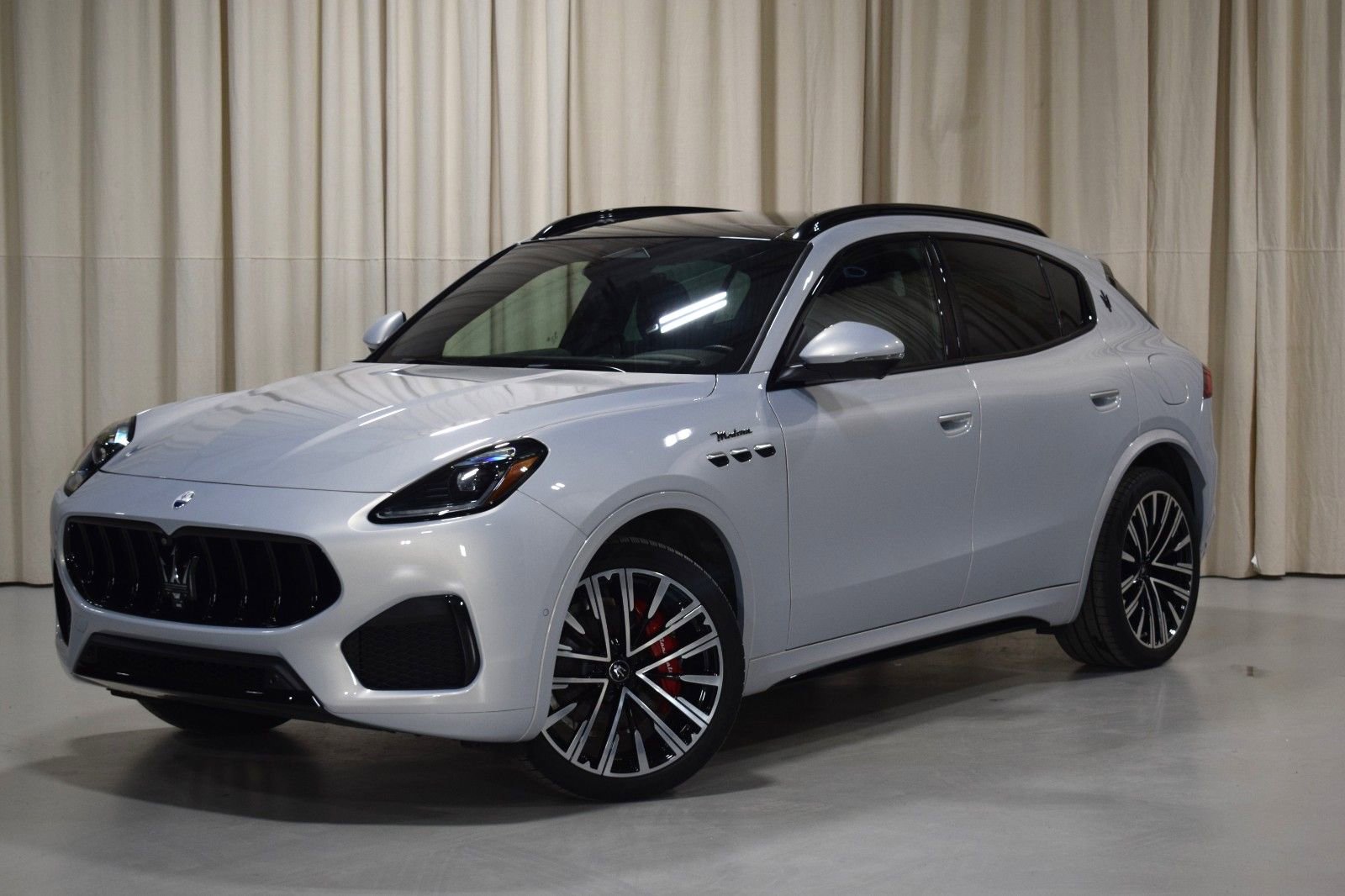 Certified 2024 Maserati Grecale Modena image 1