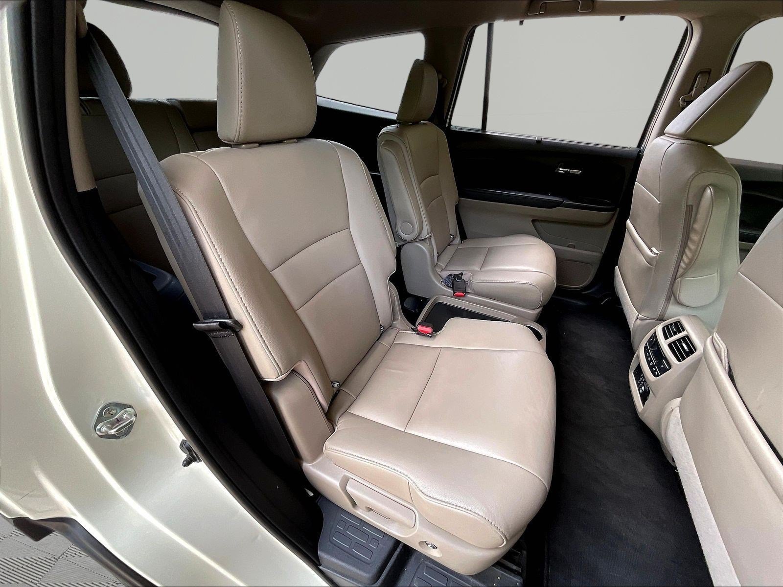 Used 2019 Honda Pilot Touring image 25