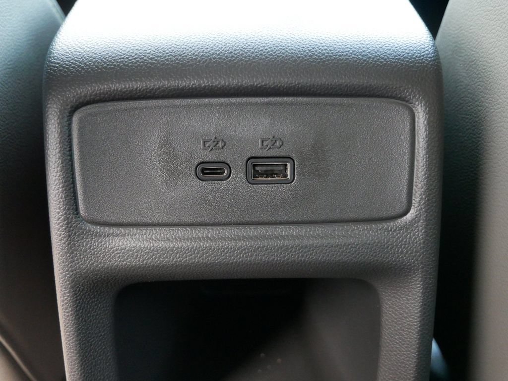 New 2026 Chevrolet Trax ACTIV w/ Sunroof Package FWD image 20