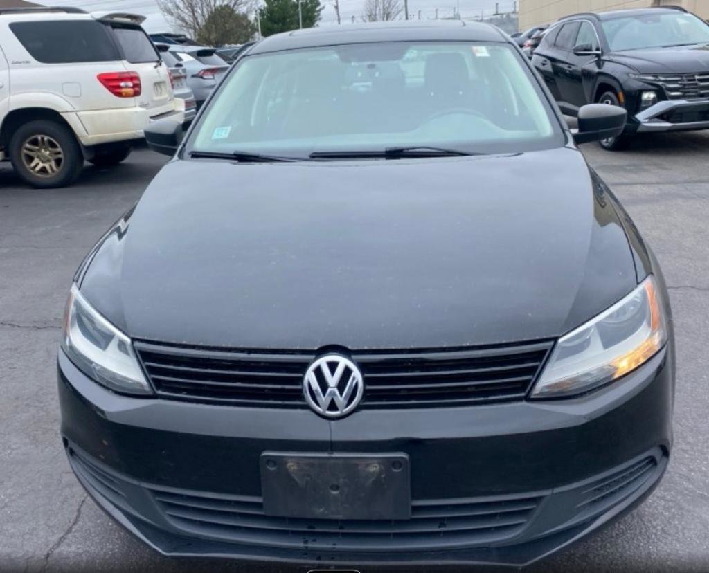 Used 2013 Volkswagen Jetta S FWD image 1