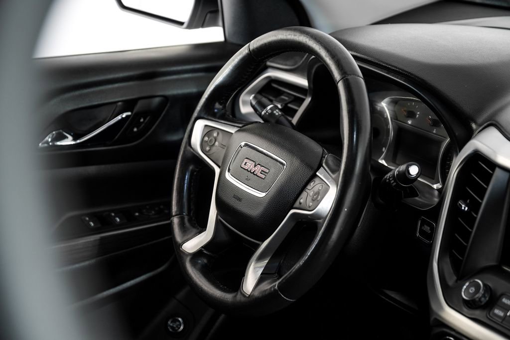 Used 2017 GMC Acadia SLT FWD image 12