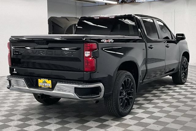 Used 2023 Chevrolet Silverado 1500 LT w/ LPO, Dark Essentials Package AWD/4WD image 13