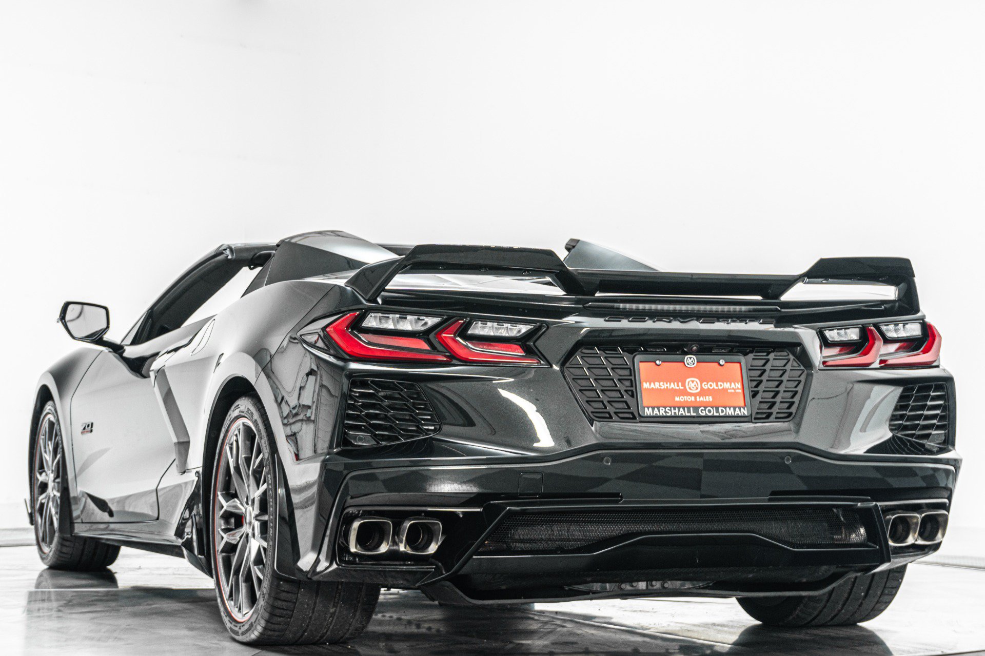 Used 2023 Chevrolet Corvette Stingray Premium Conv w/ Z51 Performance Package RWD image 7