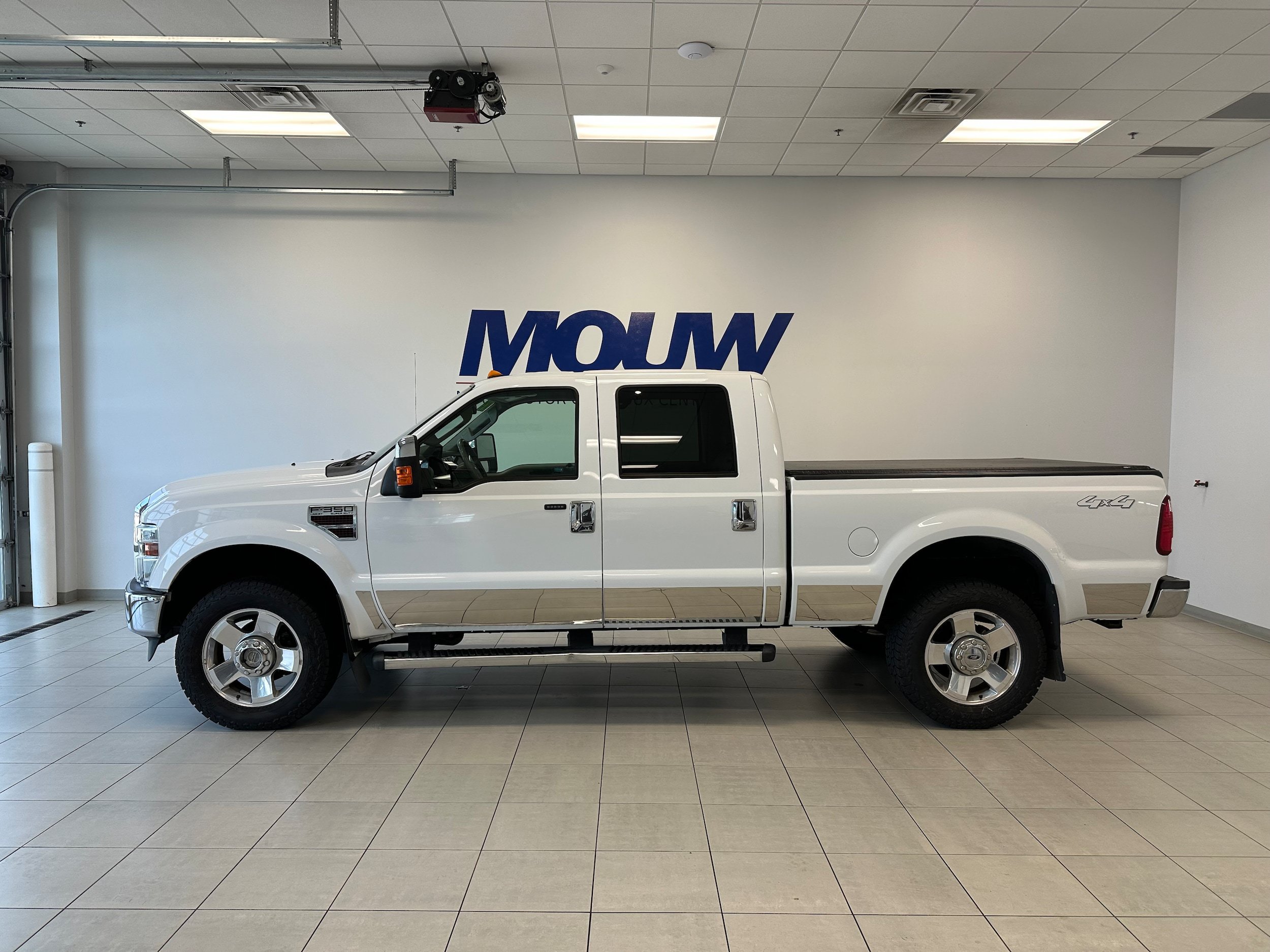Used 2009 Ford F350 Lariat AWD/4WD image 1
