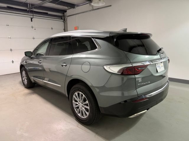 Certified 2023 Buick Enclave Essence FWD image 5