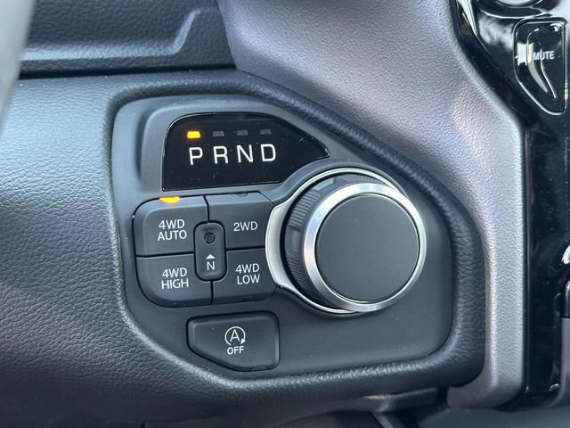 New 2026 RAM 1500 4x4 Crew Cab image 6