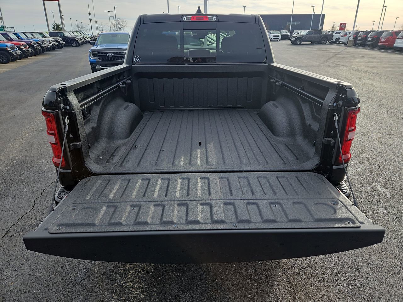 New 2026 RAM 1500 Express image 7