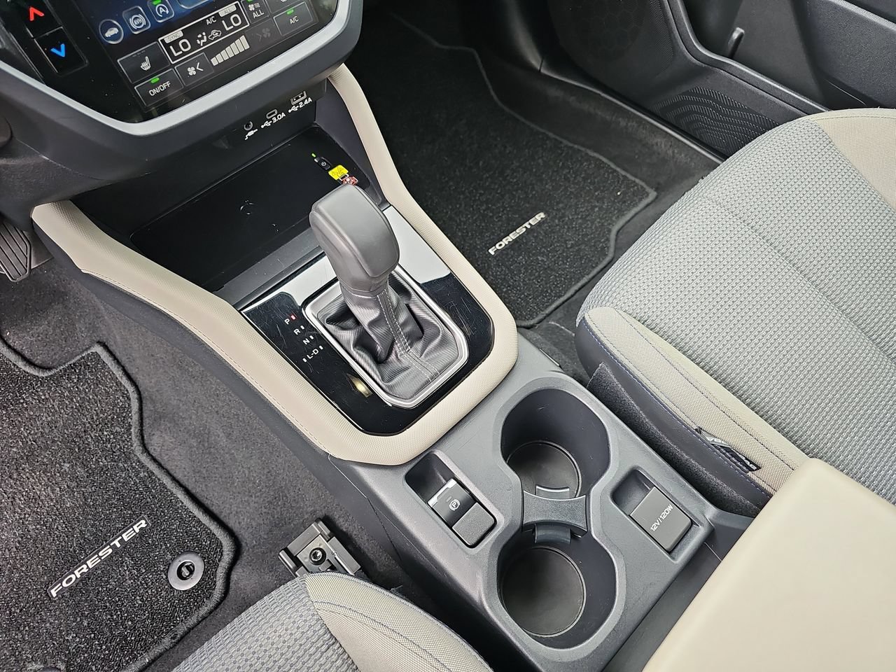 Certified 2025 Subaru Forester Premium AWD/4WD image 29