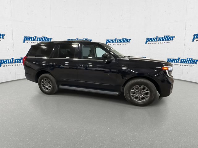 Used 2025 Ford Expedition Active AWD/4WD image 13