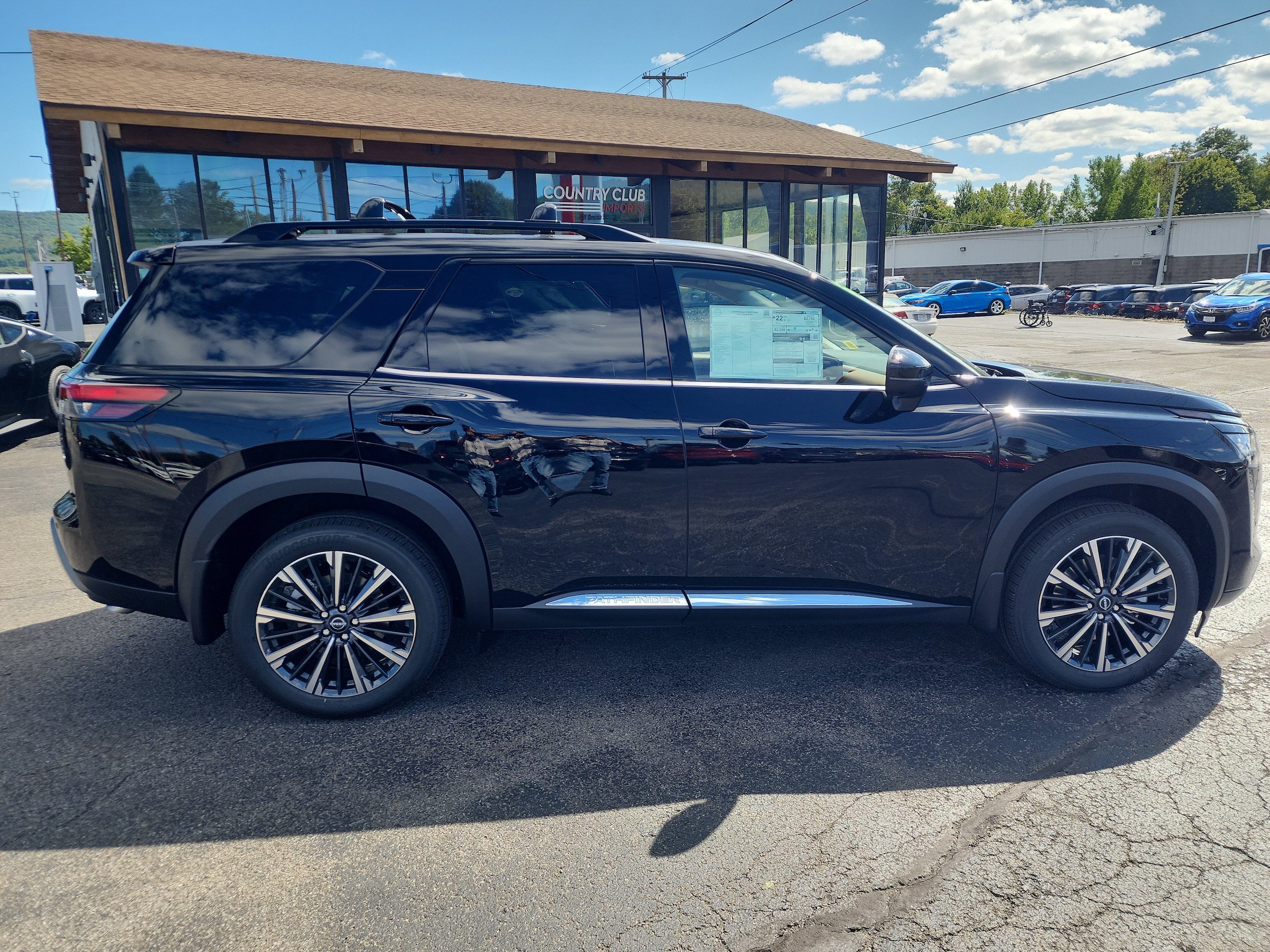 New 2026 Nissan Pathfinder Platinum AWD/4WD image 9