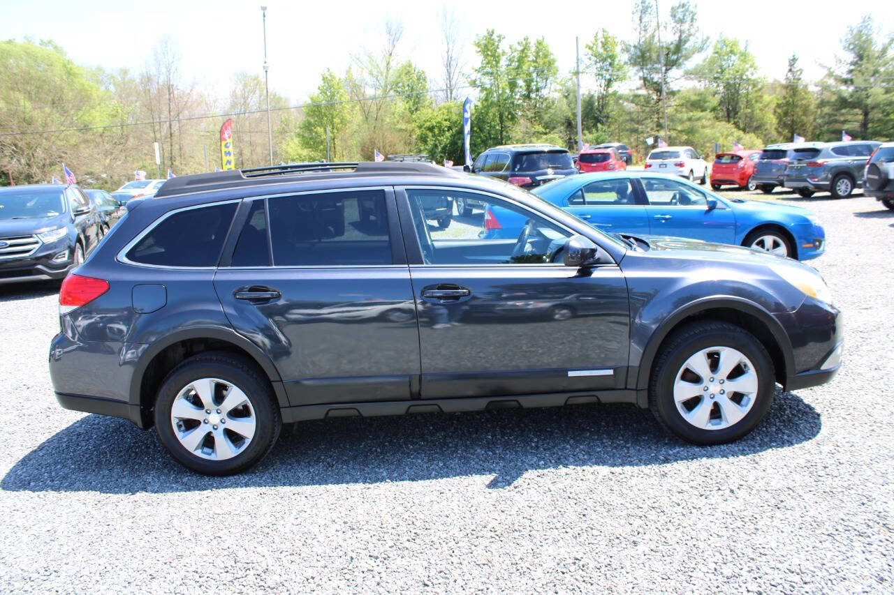 Used 2012 Subaru Outback 2.5i Premium w/ All-Weather Pkg AWD/4WD image 6