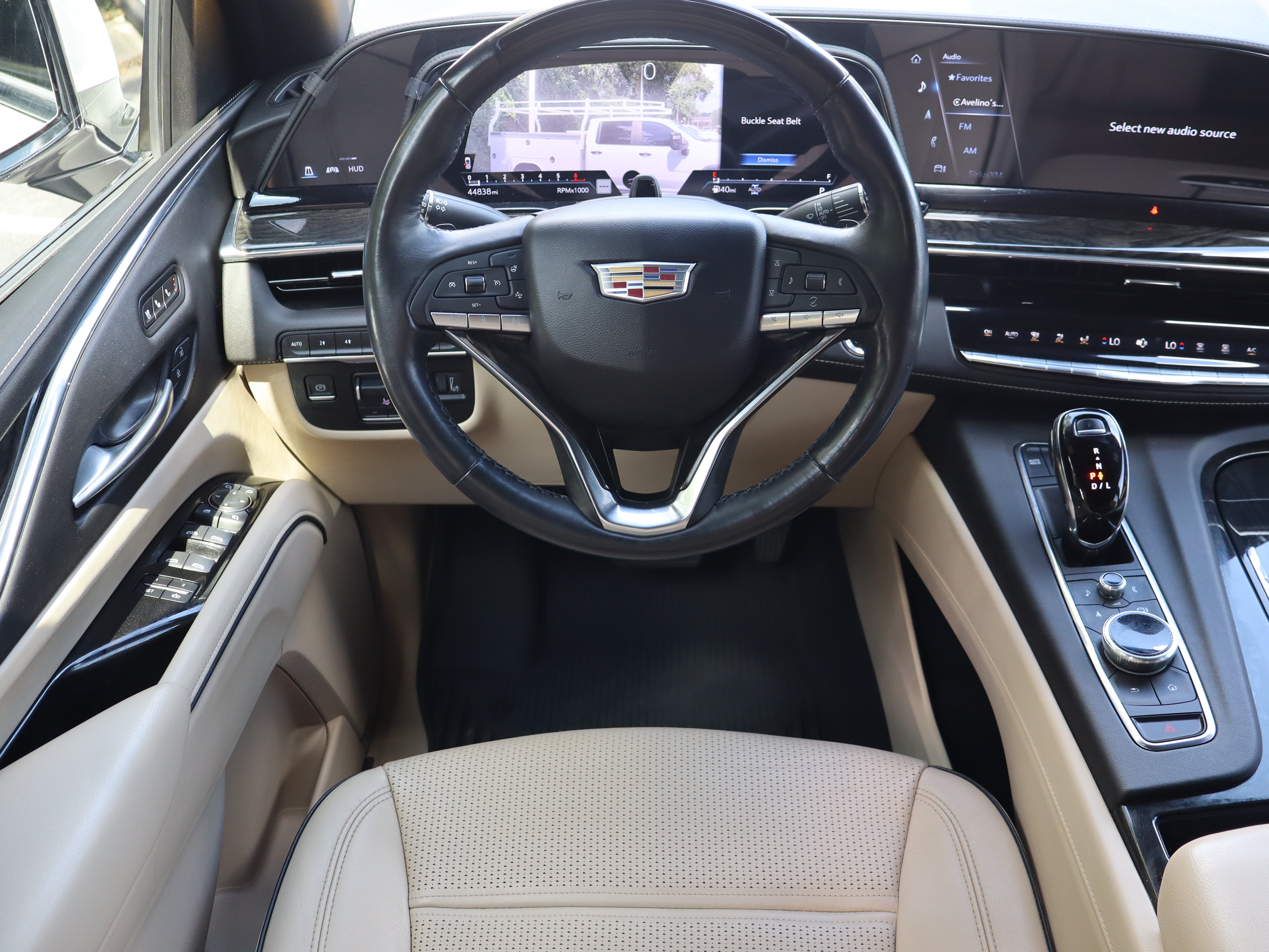 Used 2023 Cadillac Escalade ESV Premium Luxury w/ Performance Package AWD/4WD image 23