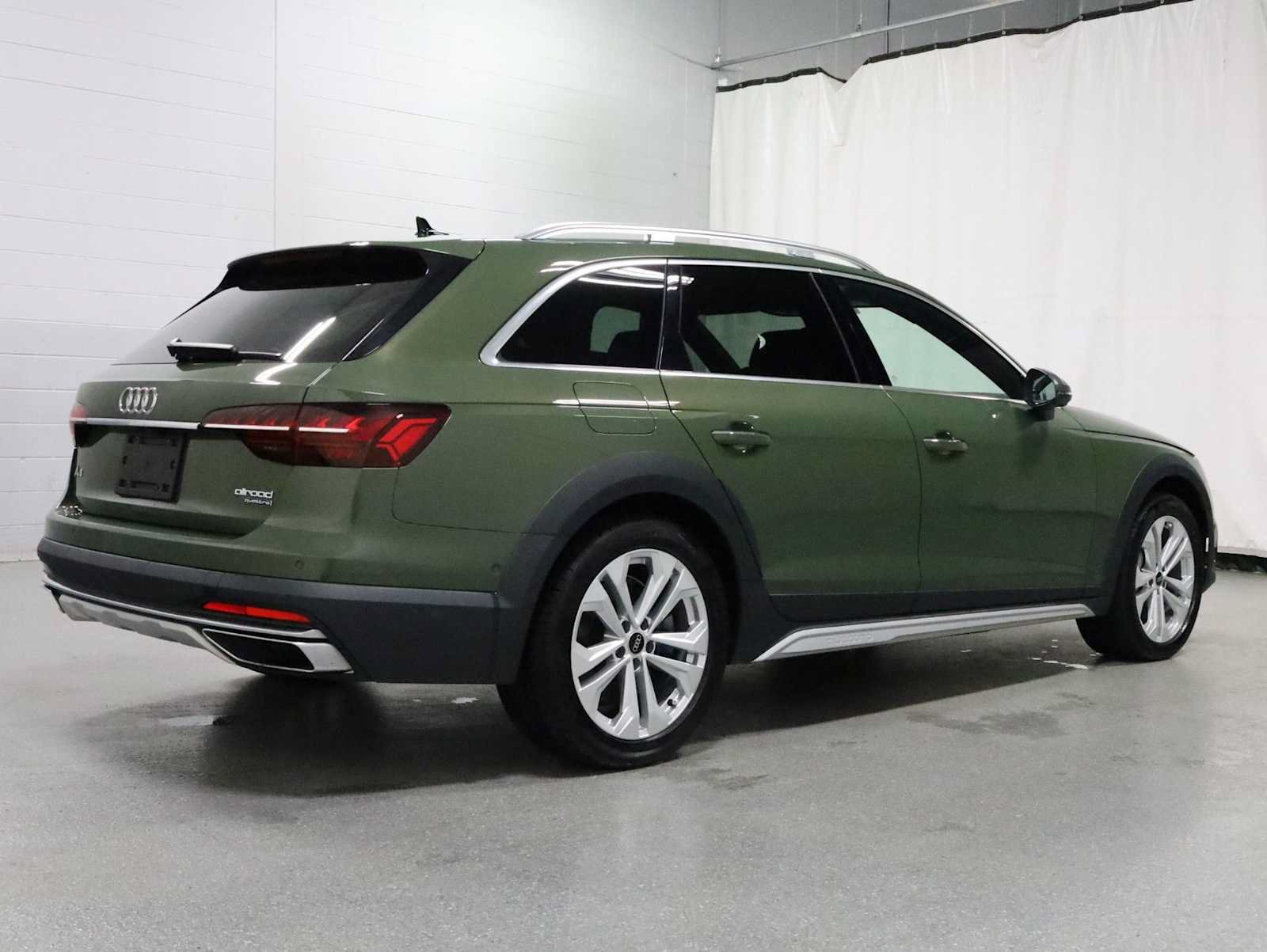 Used 2024 Audi A4 2.0T allroad Prestige AWD/4WD image 9
