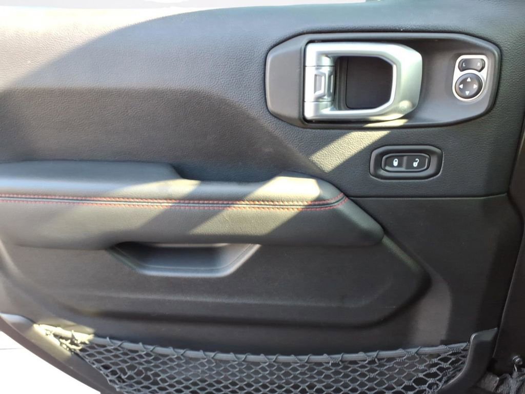 Used 2019 Jeep Wrangler Unlimited Rubicon w/ Dual Top Group image 21