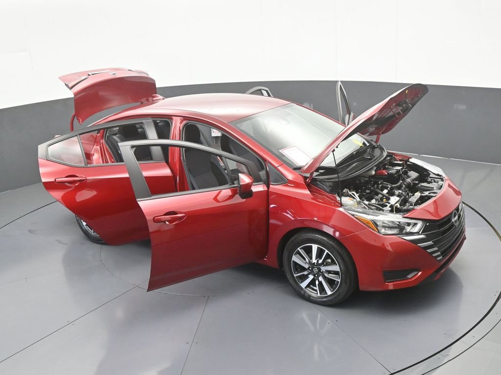 Used 2025 Nissan Versa SV image 65
